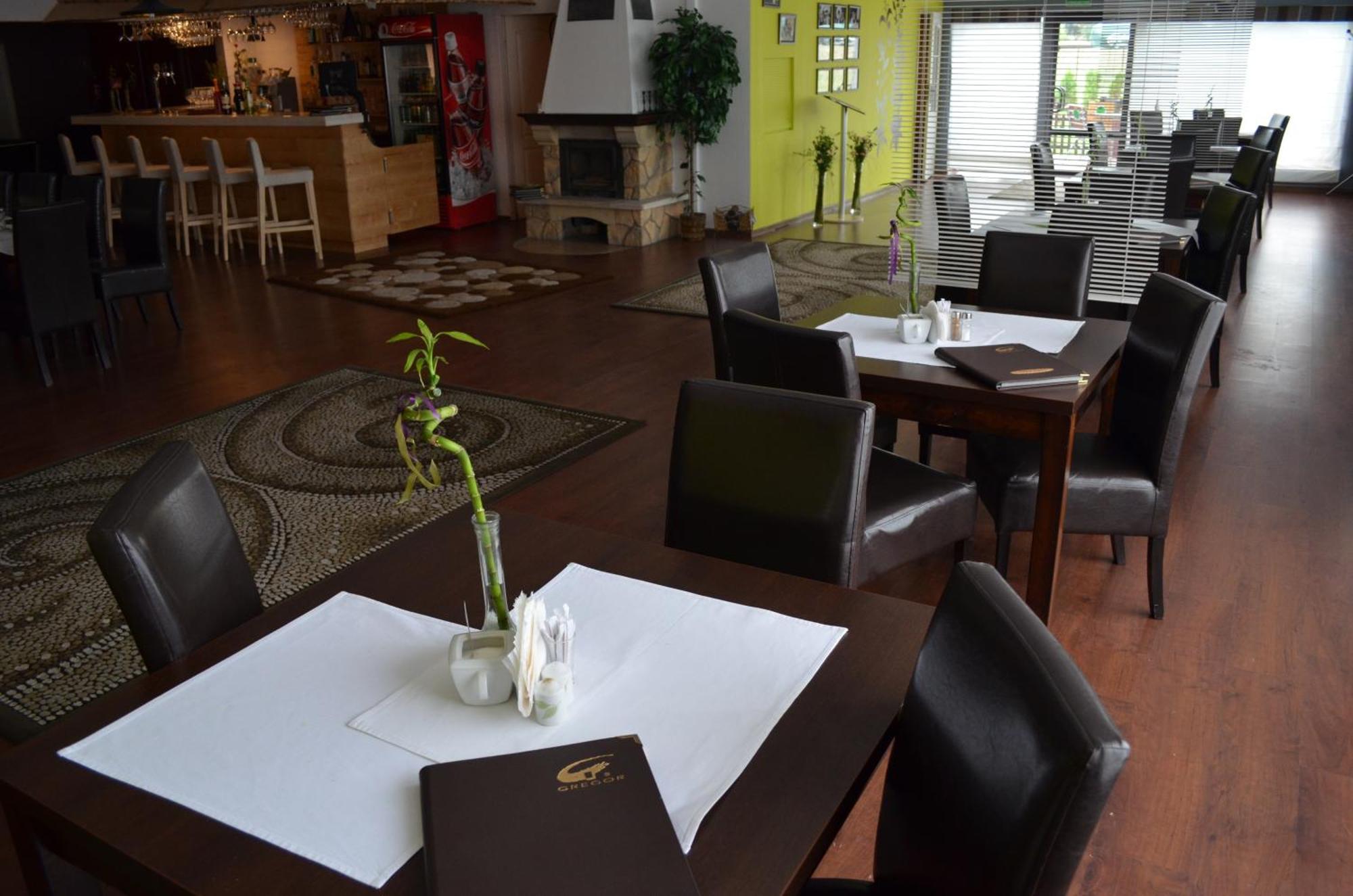 Hotel Gregor Pszczolki Екстер'єр фото