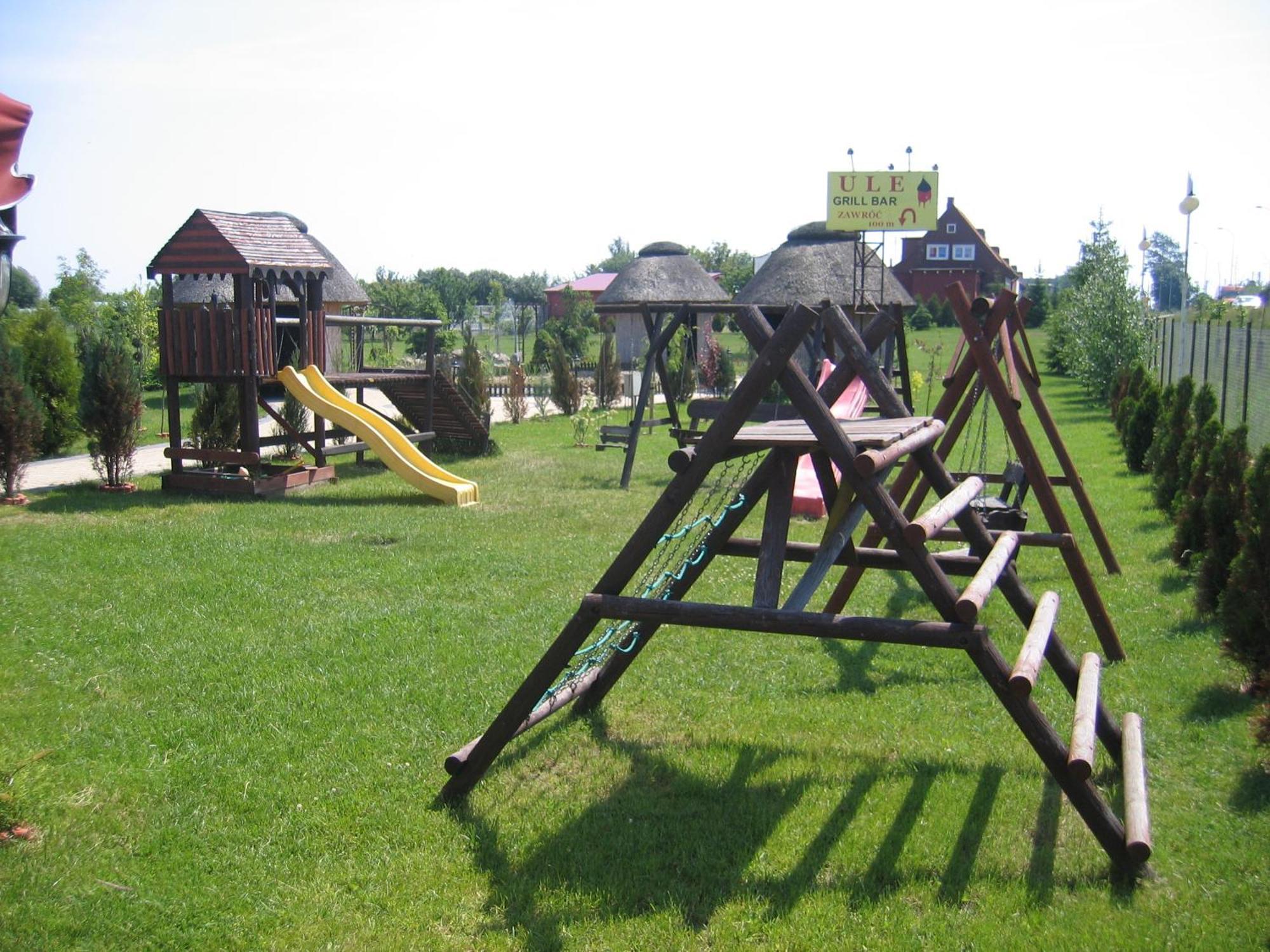 Hotel Gregor Pszczolki Екстер'єр фото